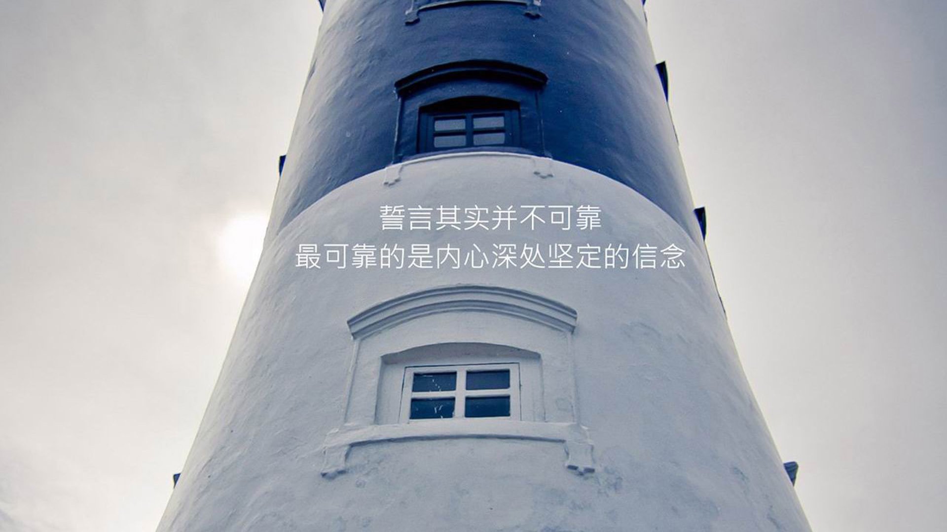熊猫体育网址-“弯道飞旋：漂移与超车的极致舞蹈”，弯道漂移翻车动图