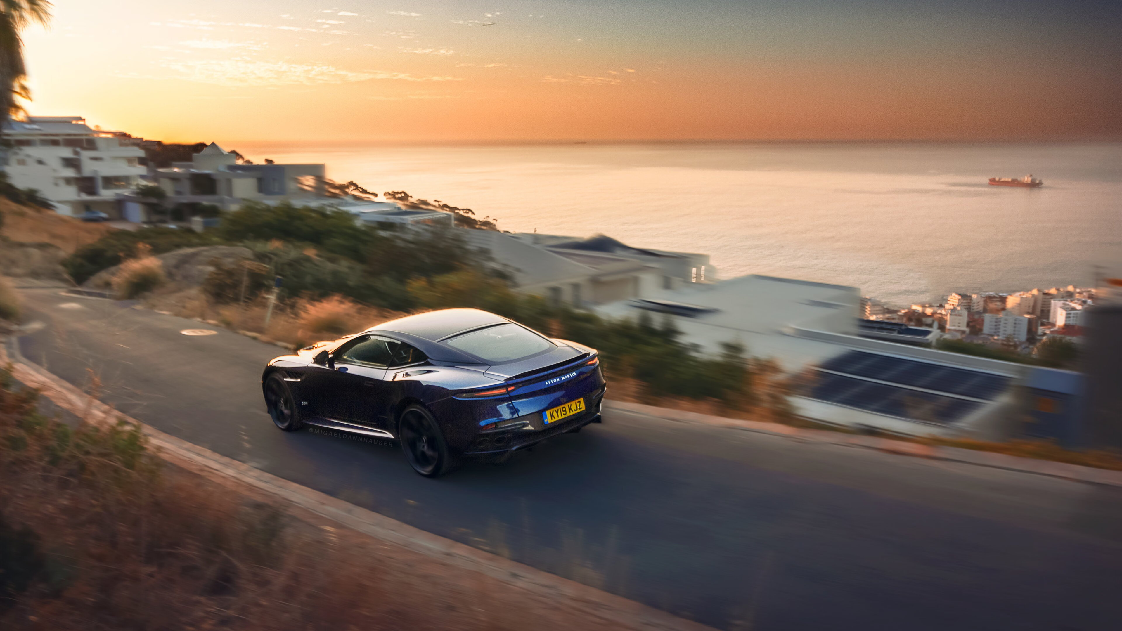 皇马反击成功,逆转战胜对手获得宝贵三分,皇马反击集锦