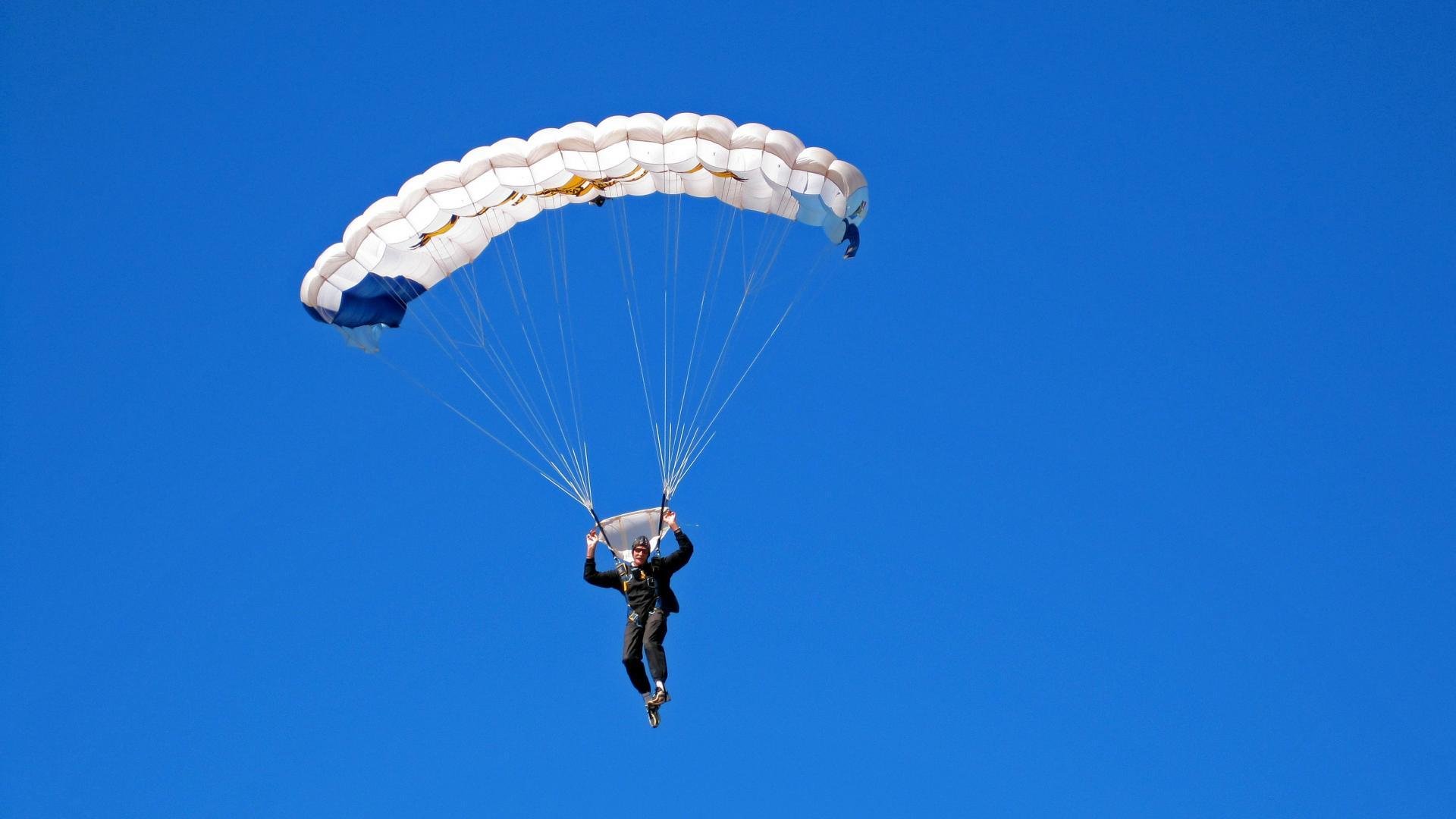 熊猫体育平台-澳洲队用坚韧与协作书写辉煌篇章，澳大利亚队员